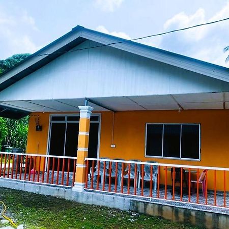 Mukut Coral Chalet Kampong Mukut Dış mekan fotoğraf