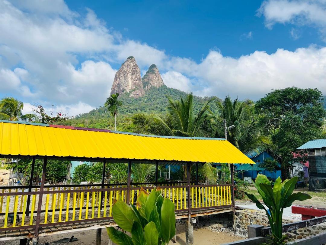 Mukut Coral Chalet Kampong Mukut Dış mekan fotoğraf