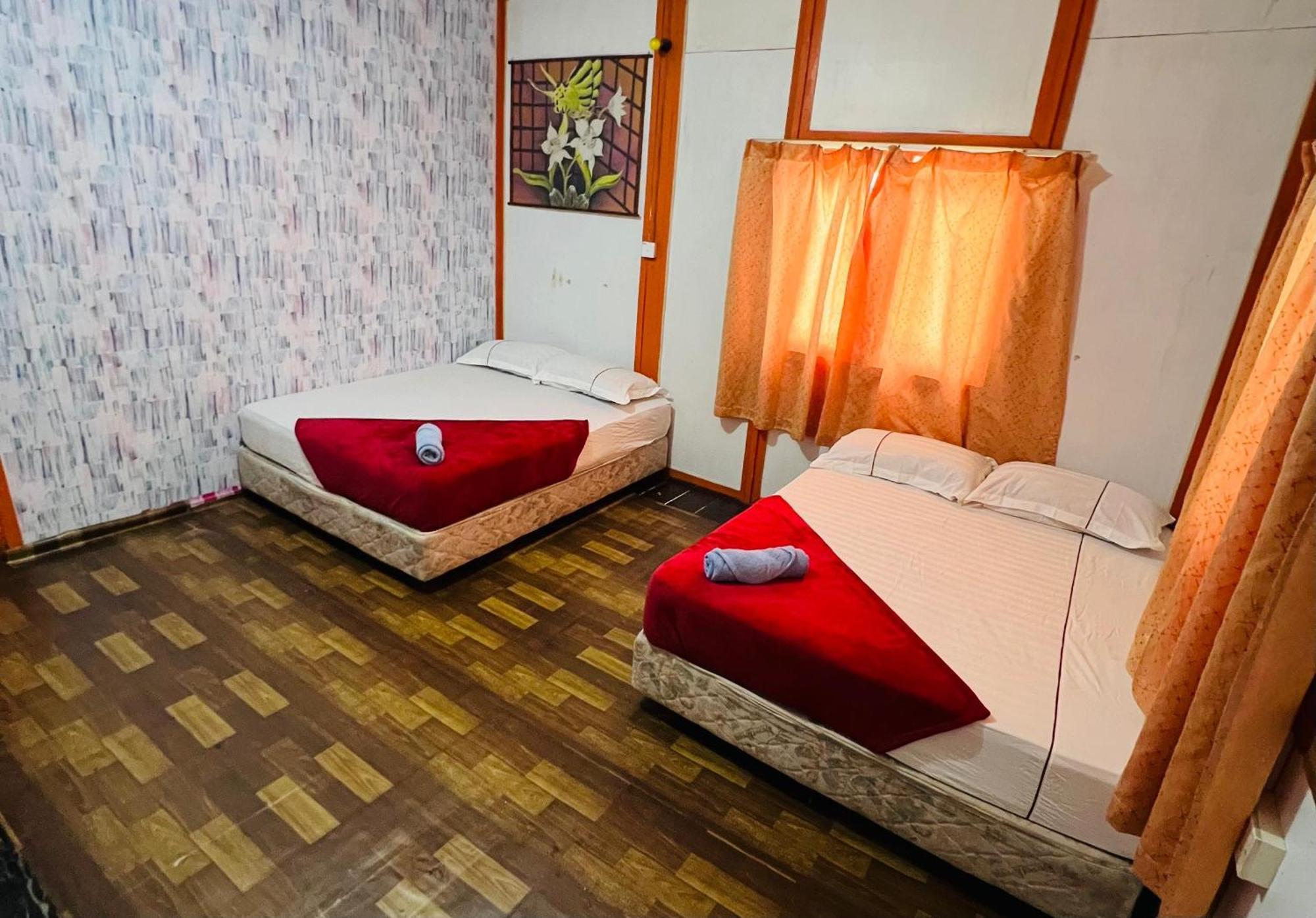 Mukut Coral Chalet Kampong Mukut Dış mekan fotoğraf
